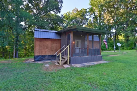 Exterior - 1611 King Rd, Sardis, MS 38666 photo 2 of 8