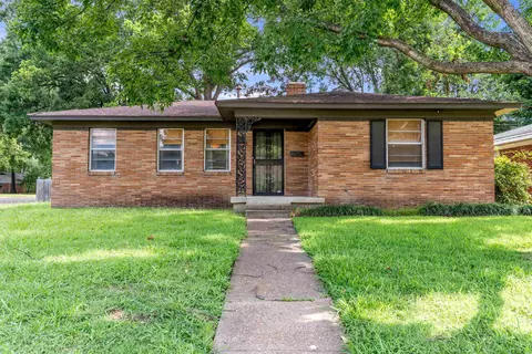 4762 Quince Rd, Memphis, TN 38117
