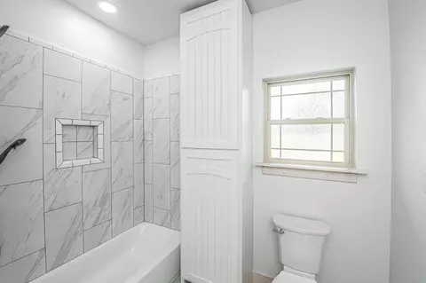 Bath - 3 E Cherry St, Stanton, TN 38069 photo 4 of 5