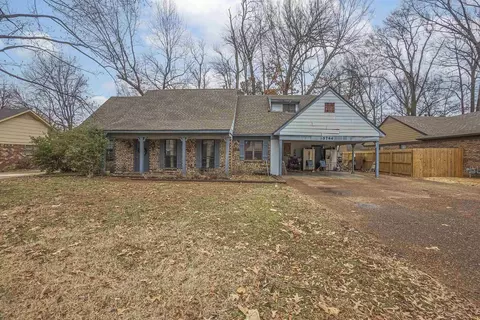 5744 Magnolia Woods Dr, Bartlett, TN 38134