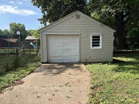 Exterior - 3391 Hadley Rd, Memphis, TN 38111 photo 2 of 3