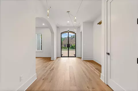 Entry Way - 5272 Winestone Cv, Memphis, TN 38120 photo 1 of 3