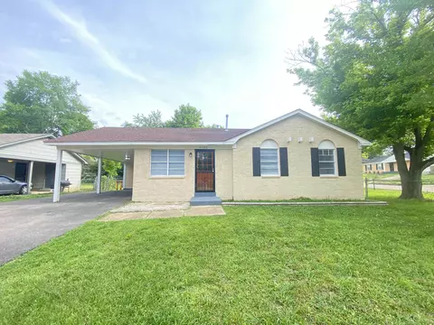 5162 Broken Oak Dr, Memphis, TN 38127