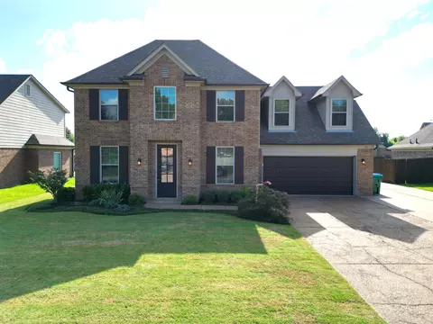 40 Green Hills Dr, Oakland, TN 38060