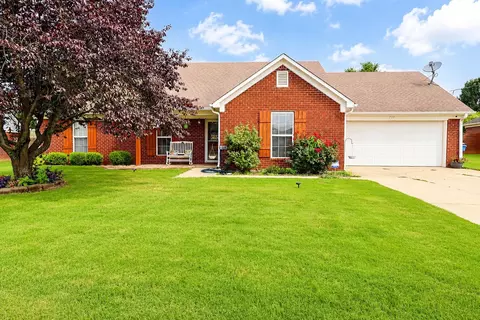 710 Bloomington Dr, Brighton, TN 38011