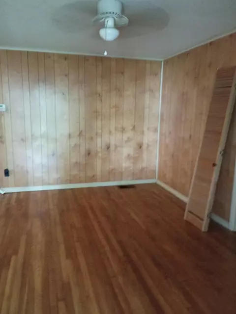 Living - 781 Eastern Dr, Memphis, TN 38122 photo 1 of 2