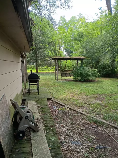 Exterior - 781 Eastern Dr, Memphis, TN 38122 photo 4 of 4