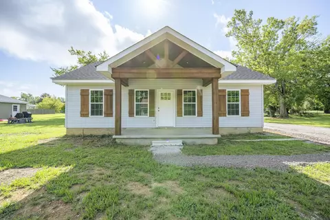270 Harlem St, Savannah, TN 38372