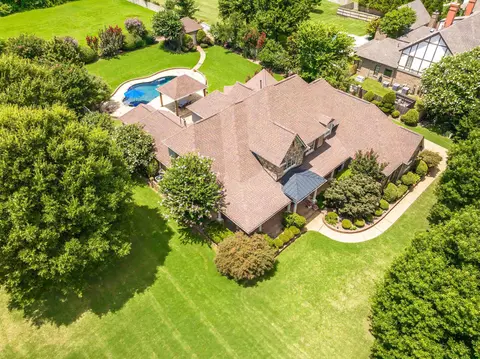 3205 Bedford Ln, Germantown, TN 38139