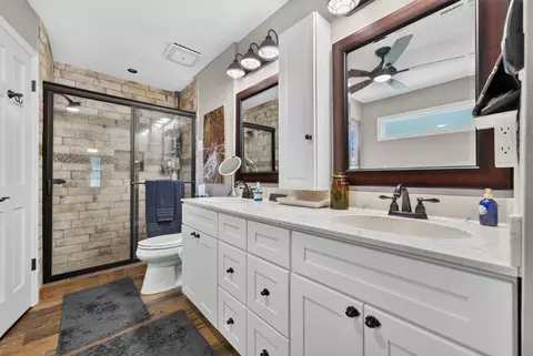 Bath - 284 E Poplar Ave, Collierville, TN 38017 photo 5 of 7