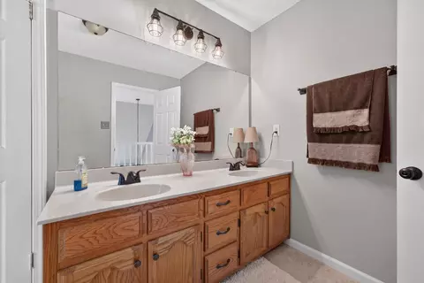 Bath - 284 E Poplar Ave, Collierville, TN 38017 photo 6 of 7