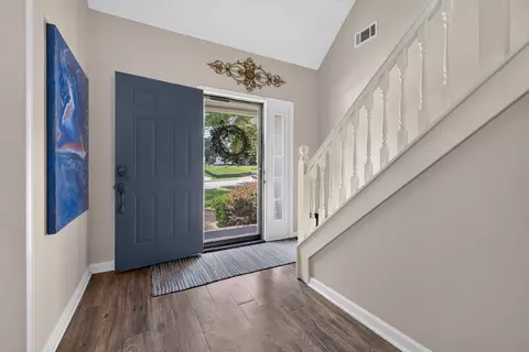 Entry Way - 284 E Poplar Ave, Collierville, TN 38017 photo 1 of 3