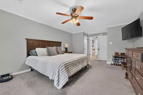 Bedroom - 284 E Poplar Ave, Collierville, TN 38017 photo 2 of 4