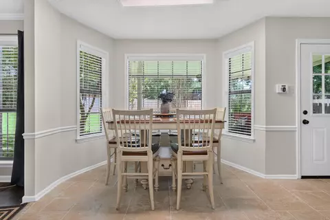 Dining - 284 E Poplar Ave, Collierville, TN 38017 photo 2 of 2