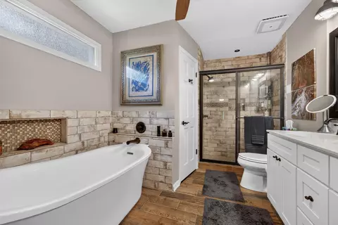 Bath - 284 E Poplar Ave, Collierville, TN 38017 photo 3 of 7