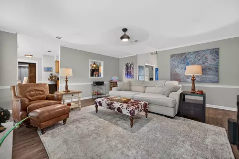 Living - 284 E Poplar Ave, Collierville, TN 38017 photo 2 of 3