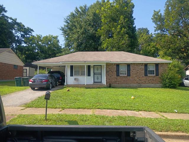 2757 Lake Park Rd, Memphis, TN 38127