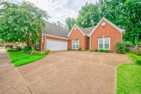 7501 S Links View Ln, Cordova, TN 38018