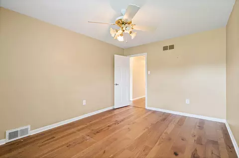 Bedroom - 123 S Malone Rd, Hernando, MS 38632 photo 2 of 6