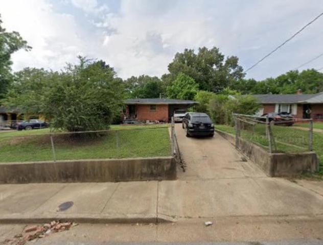 48 W Belle Haven Rd, Memphis, TN 38109