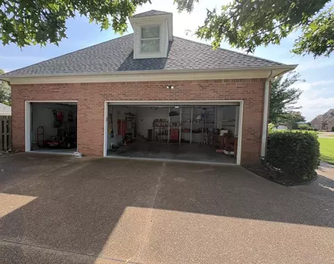 Exterior - 37 Crownpointe Cove Cv, Jackson, TN 38305 photo 1 of 9