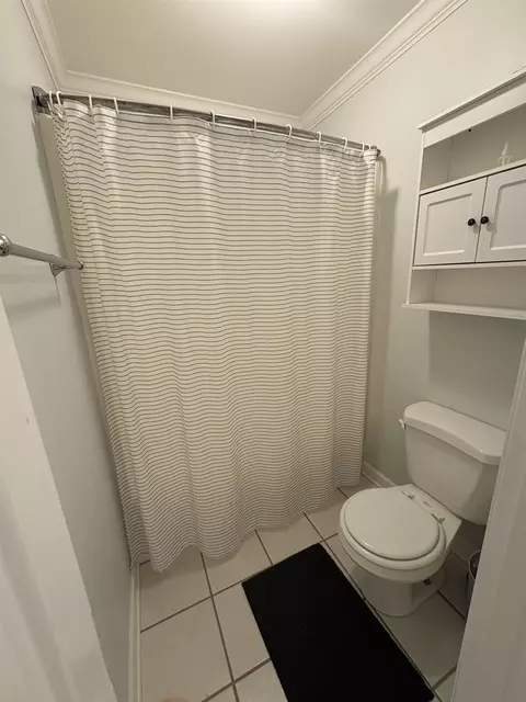 Bath - 37 Crownpointe Cove Cv, Jackson, TN 38305 photo 3 of 3