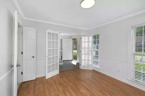 Entry Way - 192 E Powell Rd, Collierville, TN 38017 photo 2 of 7