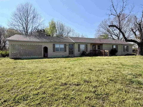 218 Sardie Henry Rd, Bethel Springs, TN 38315