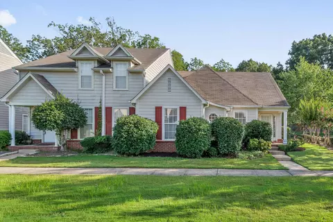 111 Dannon Springs Dr, Collierville, TN 38017