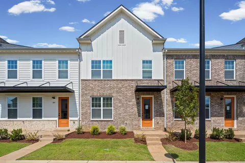 3053 Portage Dr, Bartlett, TN 38135