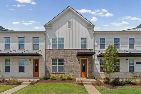 3049 Portage Dr, Bartlett, TN 38135