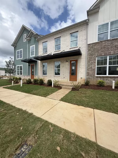 3047 Portage Dr, Bartlett, TN 38135