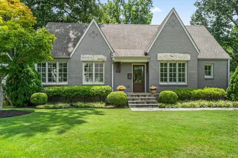 3835 S Montclair Dr, Memphis, TN 38111