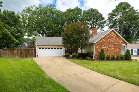 2157 Idlewood Cv, Germantown, TN 38139