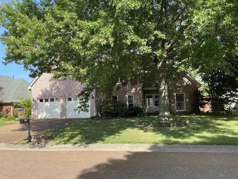 3870 Lighthouse Ln, Lakeland, TN 38002