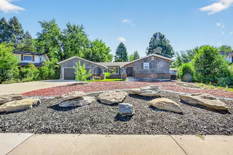 7931 Country Lake Dr, Bartlett, TN 38133