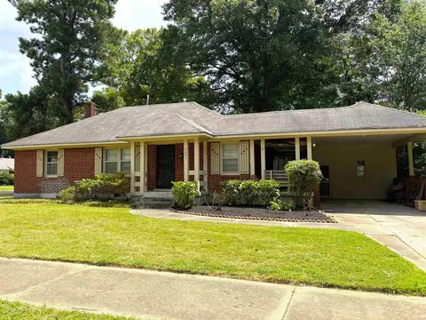 4651 Flamingo Dr, Memphis, TN 38117