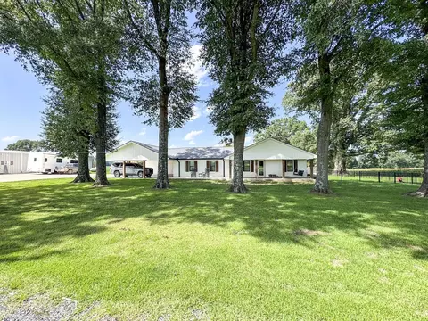 948 George Weakley Rd, Dyersburg, TN 38024