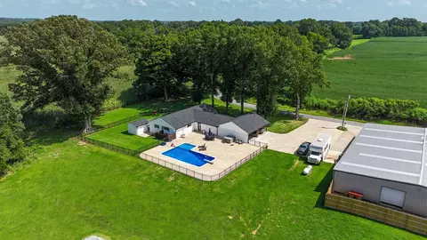 948 George Weakley Rd, Dyersburg, TN 38024