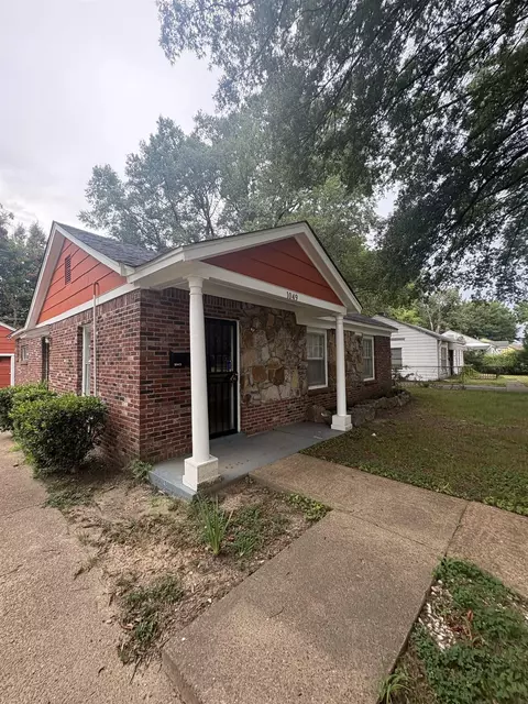 1049 Haynes St, Memphis, TN 38114
