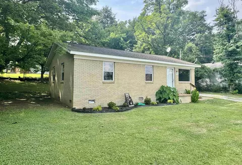 69 Hamil St, Gates, TN 38037