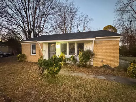 400 Lorraine Rd, Memphis, TN 38109