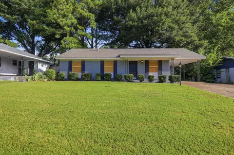 856 White Clover Ln, Memphis, TN 38109