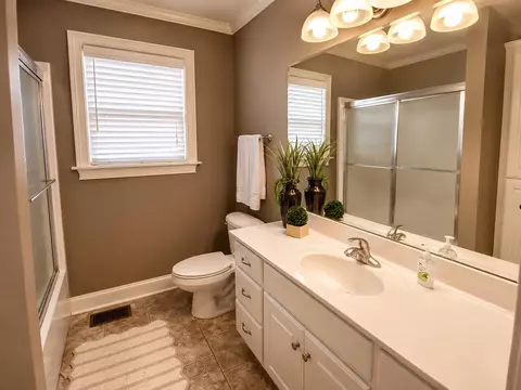 Bath - 6 Patsy Path, Iuka, MS 38852 photo 2 of 2