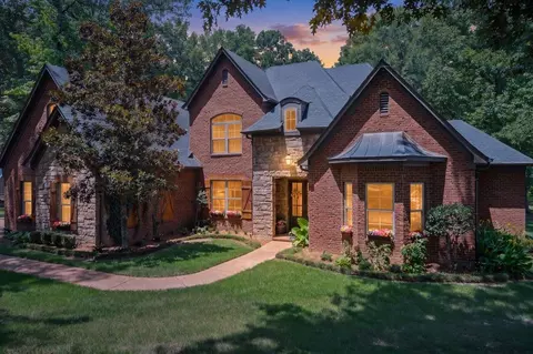 30 Amesbury Cv, Eads, TN 38028