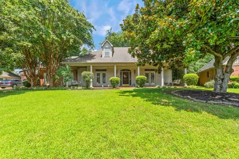 1614 Wood Farms Dr, Cordova, TN 38016