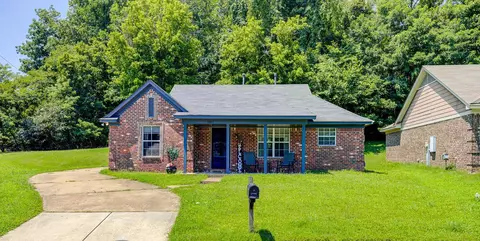 3681 Natalie Dr, Memphis, TN 38128
