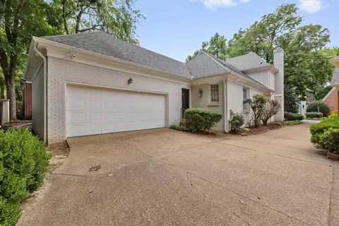 Exterior - 3308 Gallery Dr, Memphis, TN 38125 photo 4 of 5