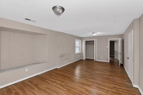 Living - 5042 Andover Dr, Memphis, TN 38109 photo 3 of 6
