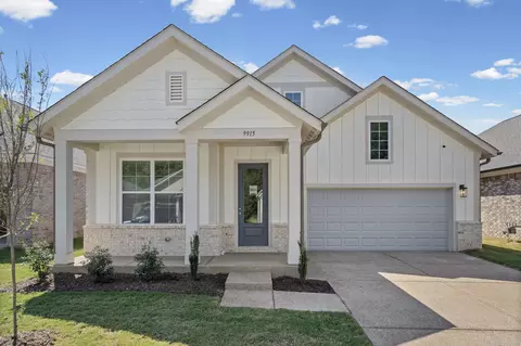 9915 Delphinium Dr N, Cordova, TN 38018